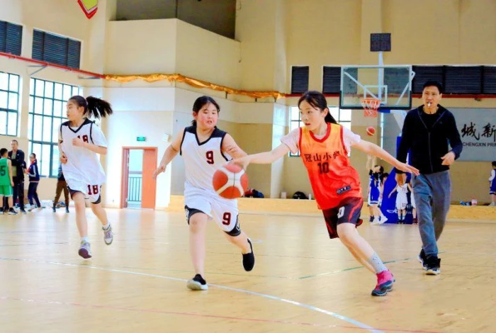 篮球小学生基本功训练教学反思怎么写_0